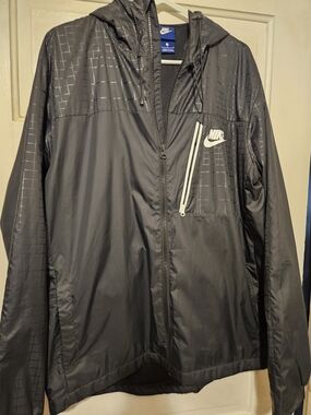 Nike Men's Black Hooded Windbreaker with Chest Zip Pocket